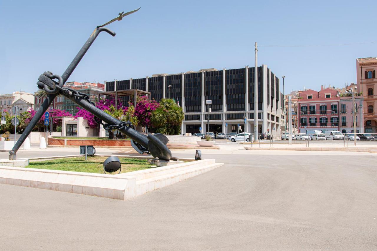 Right House Sur Le Port - Harbour View Cagliari Exterior foto
